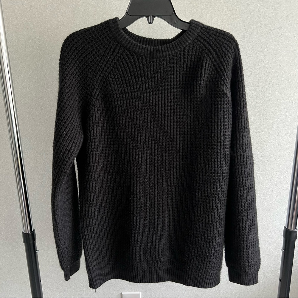 Men’s knit sweater